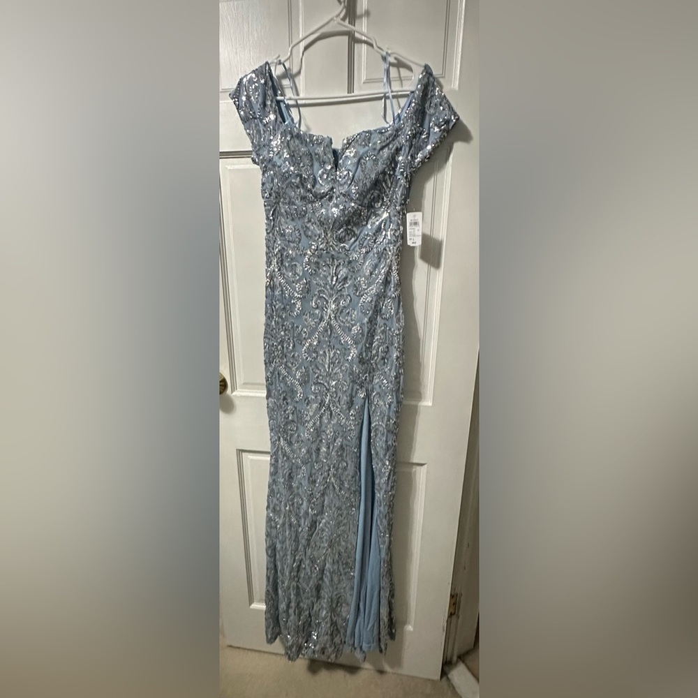 NEW off the shoulder formal dress size L
